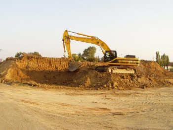 гусеничный экскаватор jcb js 460 в работе