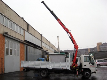 аренда манипулятора 3 тонны isuzu nqr75 в работе